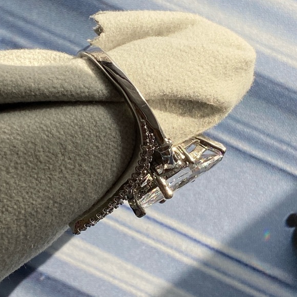 Silver ring with stone 💍✨ - Picture 7 of 7